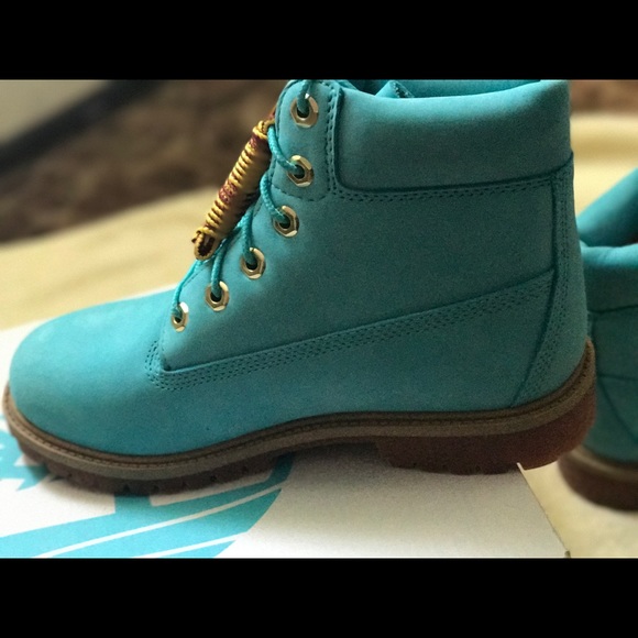 Timberland Exclusive Edition "Gift Box" Boots 🗳 - Picture 7 of 8